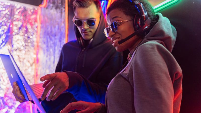 Конопляные рюкзаки и аксессуары для марихуаны