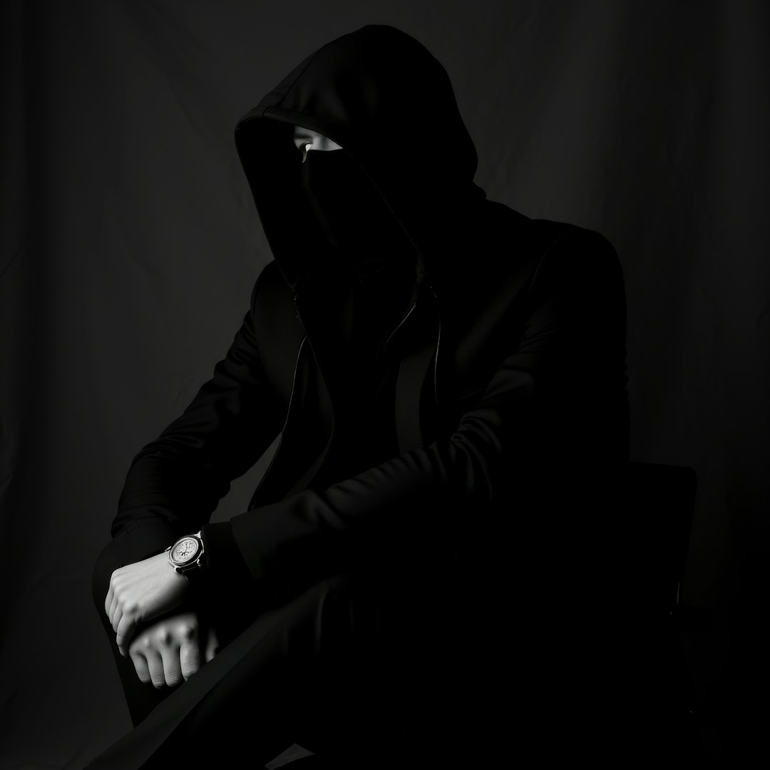 Одежда с символикой марихуаны в современной моде